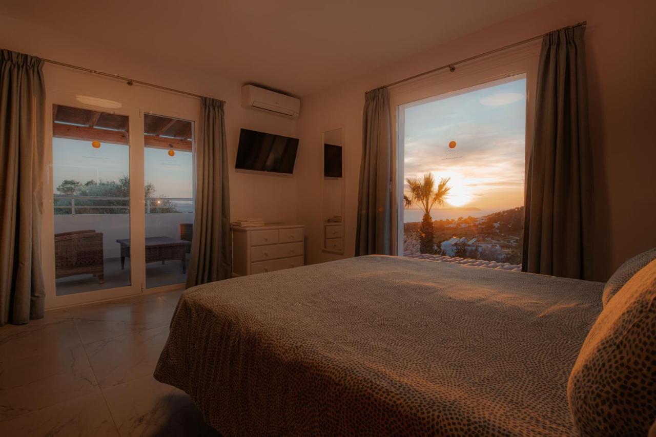 Villa Can Joan I - Fantastic Sunset Views And Family Friendly - Sant Antoni de Portmany Esterno foto