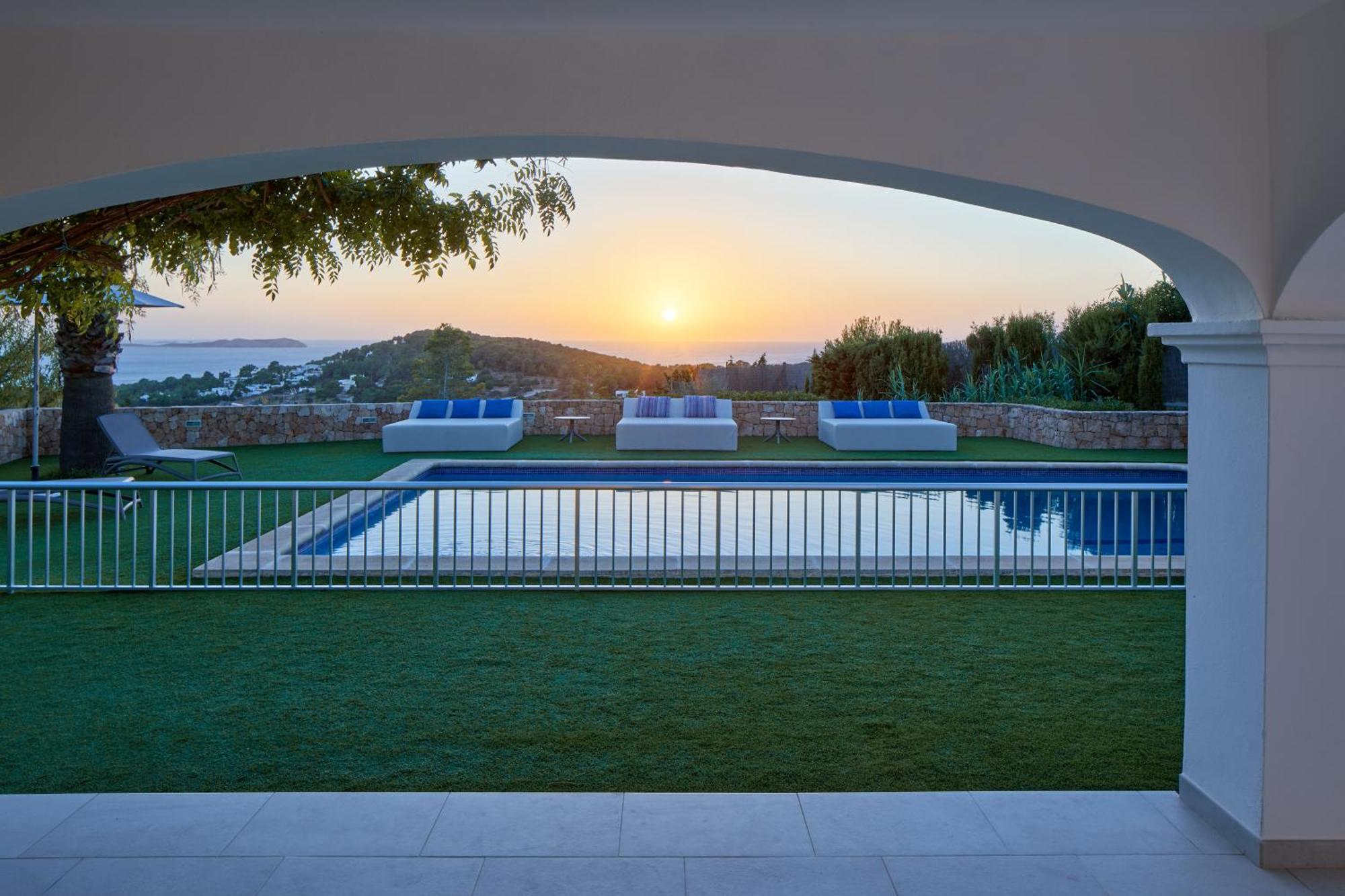 Villa Can Joan I - Fantastic Sunset Views And Family Friendly - Sant Antoni de Portmany Esterno foto